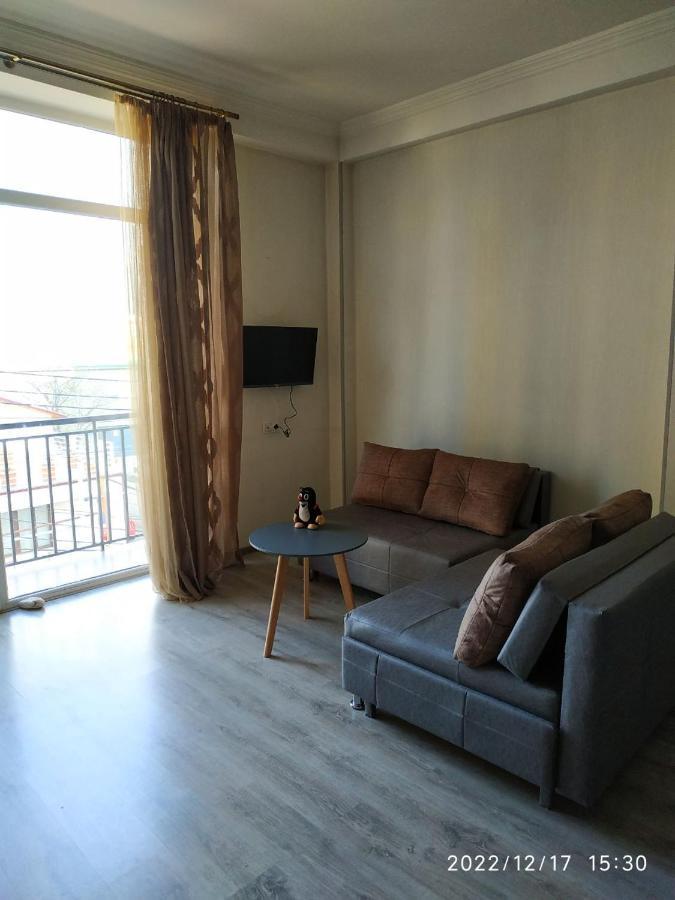 Apartment Sandra Tbilisi Esterno foto