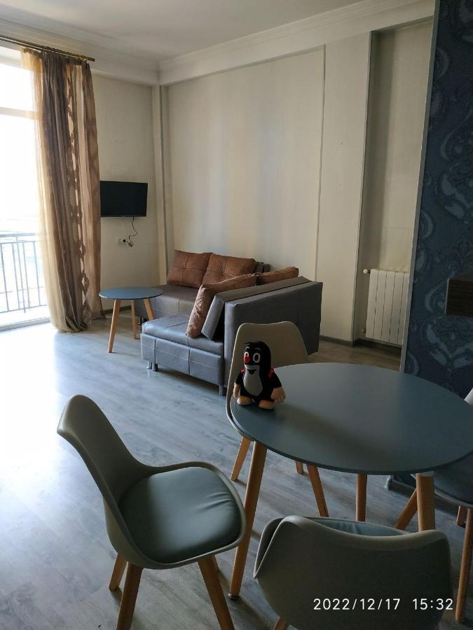Apartment Sandra Tbilisi Esterno foto